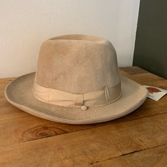 Selentino Other - [Selentino] Beige Velour Fedora Hat - NWT
